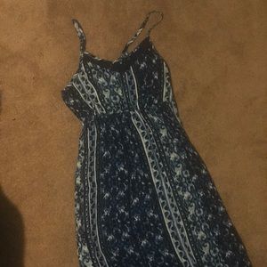 Mossimo blue floral maxi dress